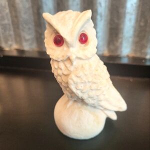 Alabaster owl figurine